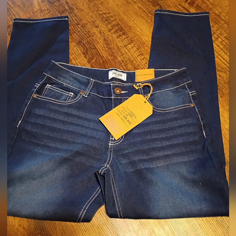 Stretchy Dark Wash Five Pocket Denim Jeans "Hand Crafted" NEW w/Tags
